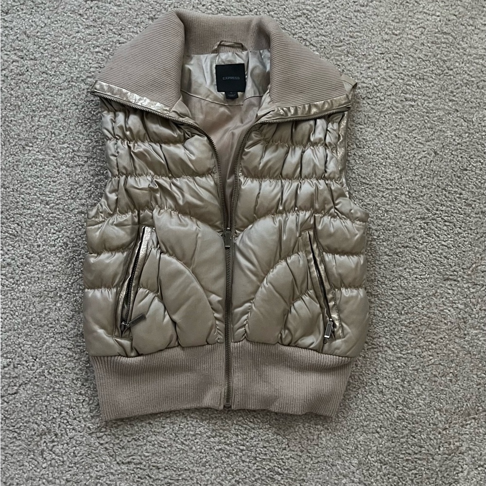Express Women's Grey Quilted Vest